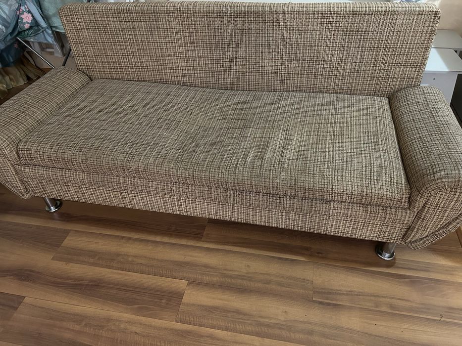 Отдам диван бесплатно