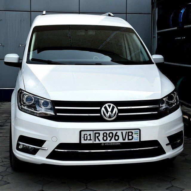 VW Caddy Бампер Новый