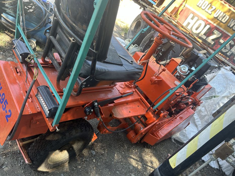 Каток дорожный тротуарный ДУ-95-2