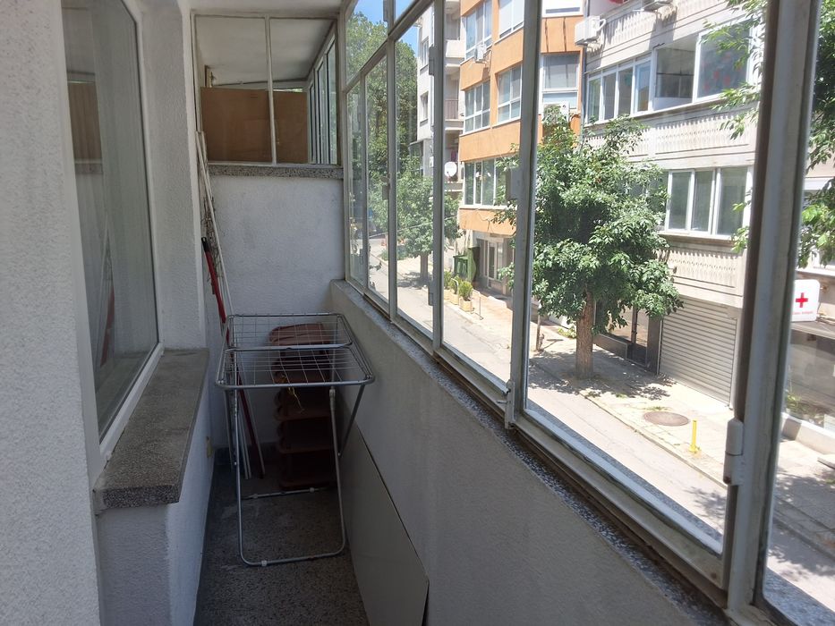 Тристаен апартамент под наем