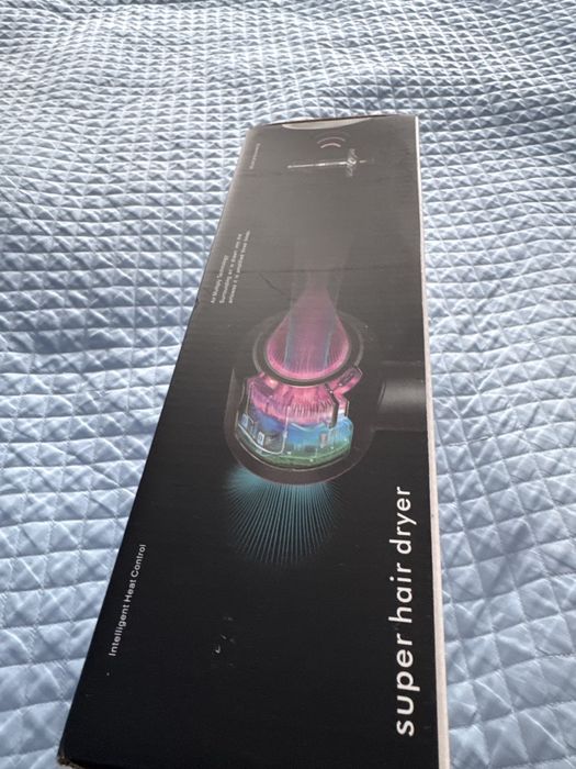 Продам фен Dyson. Новый!