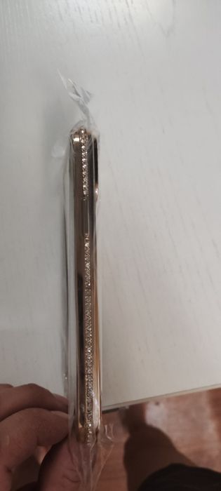 Продается чехол на айфон 12 ,iphon 12