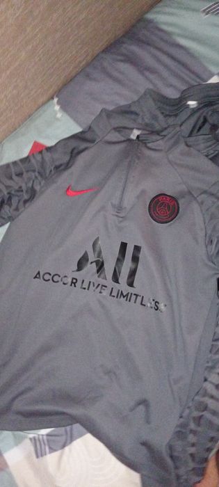 Compleu gri psg conditie buna