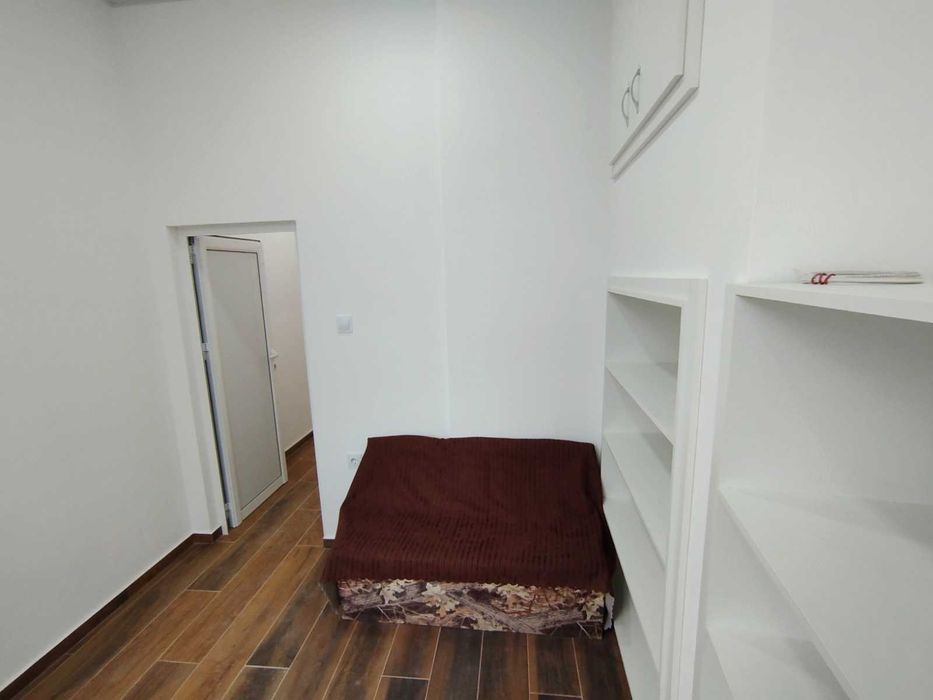 Дава се под наем Офис в Асеновград - 8 кв.м за 109.65 € - Снимка #5