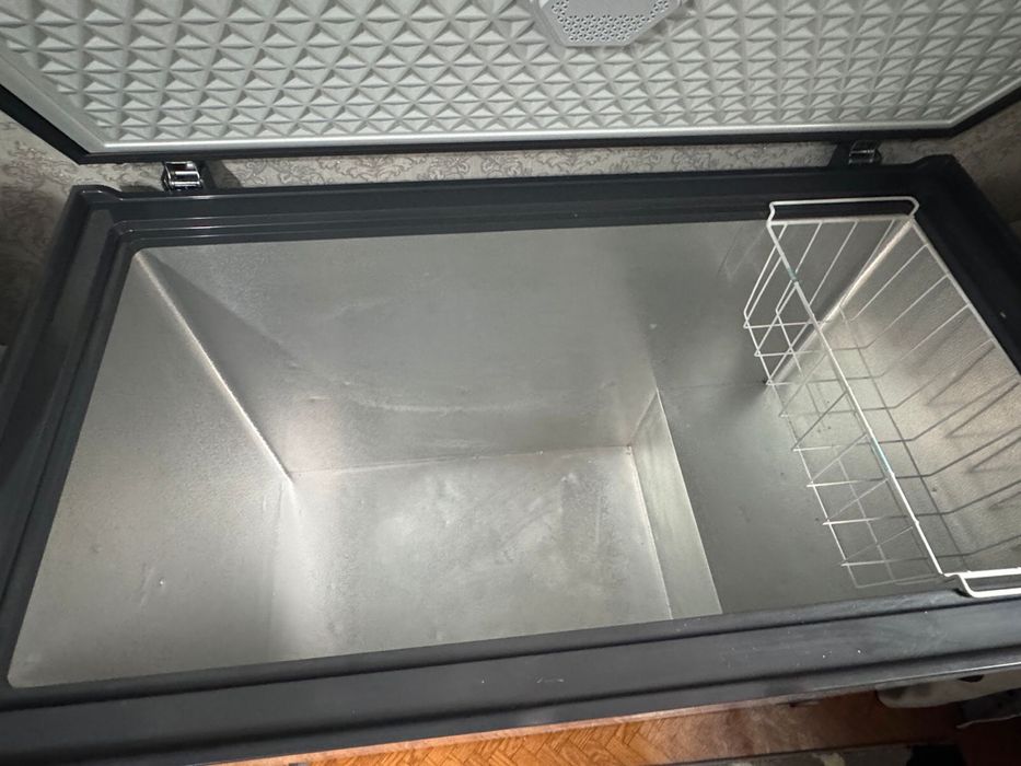 Продам морозильник