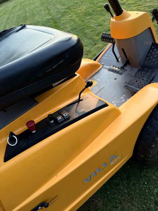 Тракторна косачка Stiga Villa  с подарък Stiga AERO