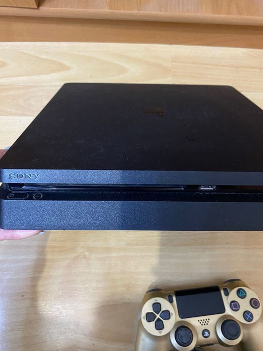 Sony PlayStation 4