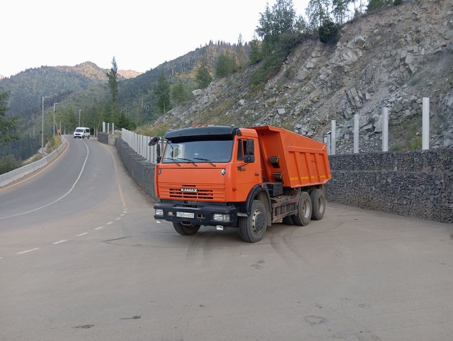 Доставка щебня, отсева, ПГС. 
Текст:
Доставка: Щебень