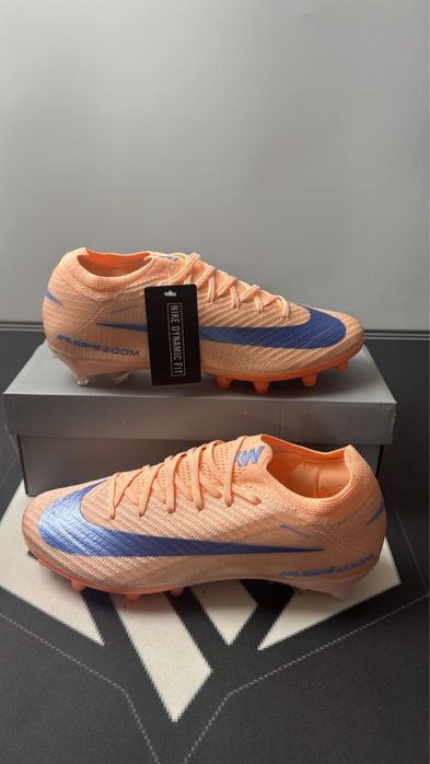Ghete de fotbal nike