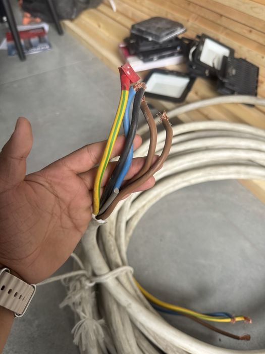 Visaka voltni sim misdan