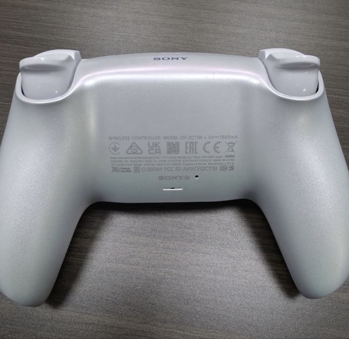 Безжичен контролер PS5 DualSense - Chroma Pearl