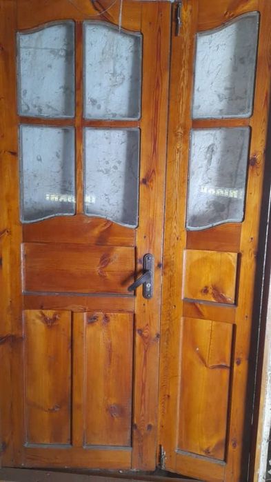 Eshik sotiladi эшик