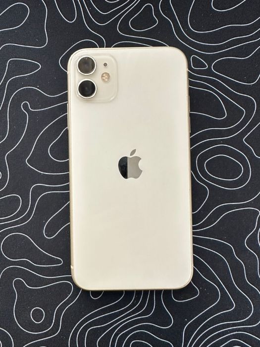 Продам Iphone 11