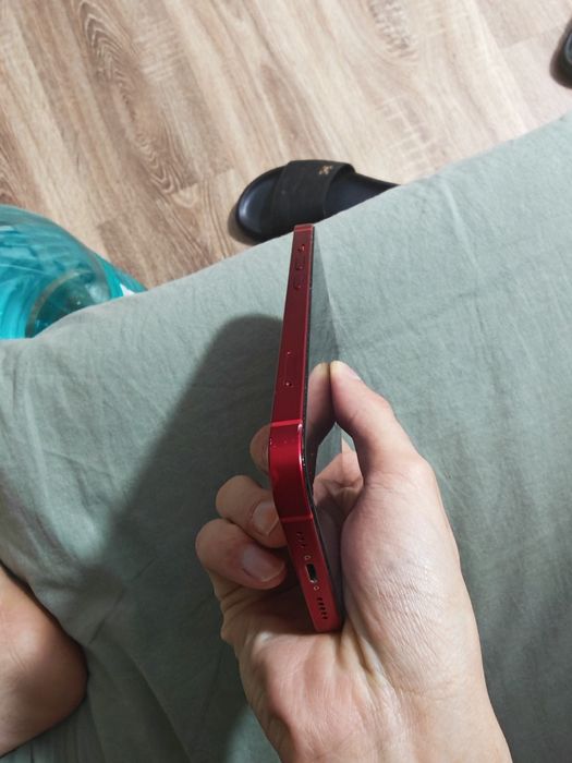 iPhone 13 128GB Rosu