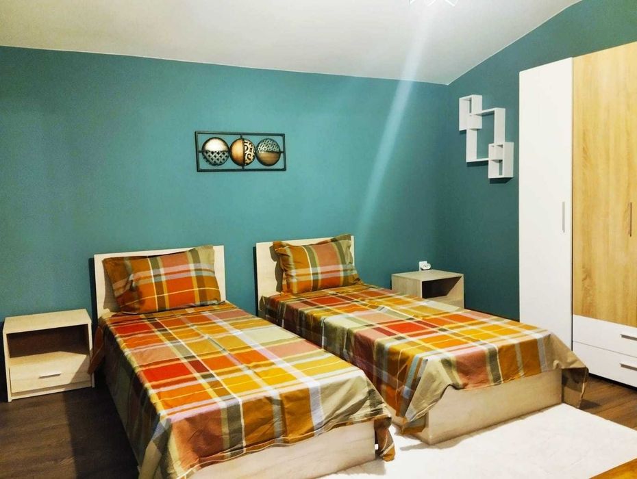 Дава се под наем Тристаен апартамент в София, Зона Б-18 - 90 кв.м за 820 € - Снимка #3