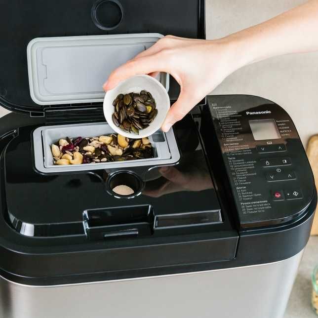 Хлебопечка Panasonic SD-YR2550STS | 550 Вт | Металл | 3 года