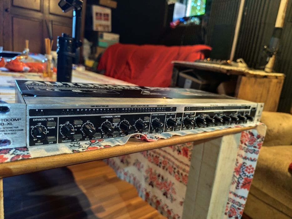 Behringer Autocom pro-xl mdx1600