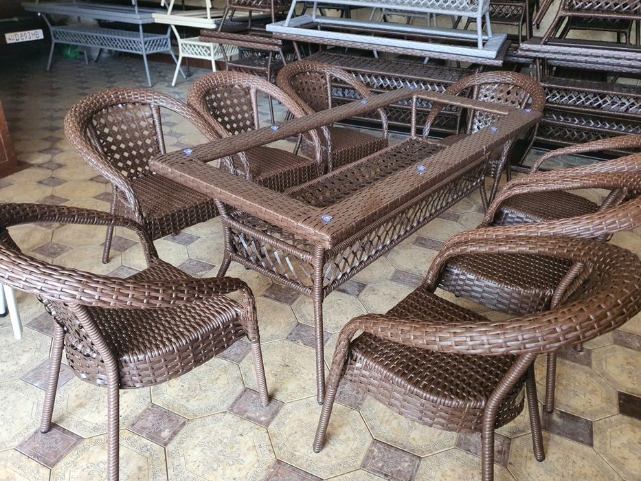 Optim narxdagi Ratan stol stullar olami