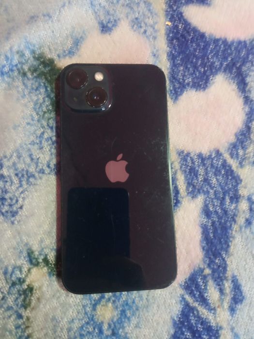 Vand sau schimb iphone 13 stare buna 8 din 10