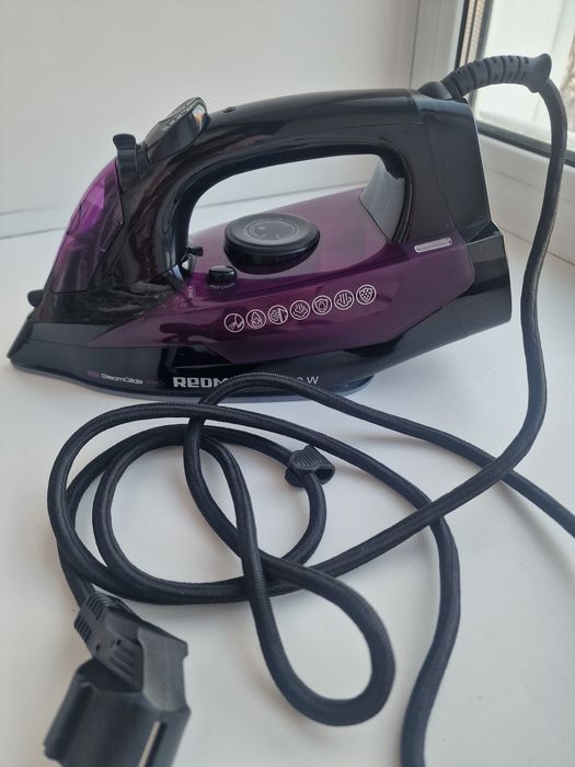 Утюг Redmond новый