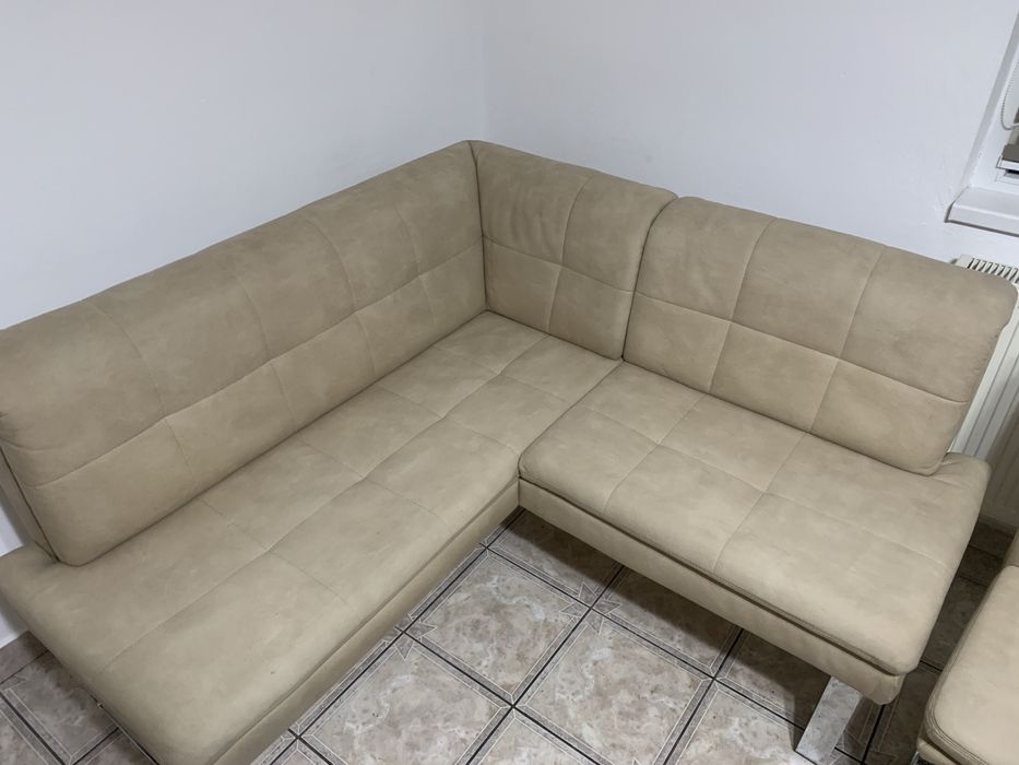 Curatare canapele la domiciliu