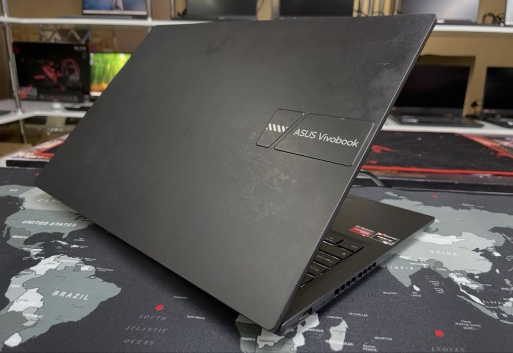 Ноутбук ASUS VivoBook 16/Ryzen 5-7530U/16GB/SSD512GB