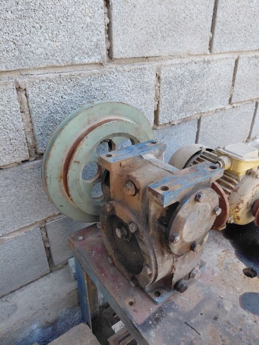 Редуктор червяшни