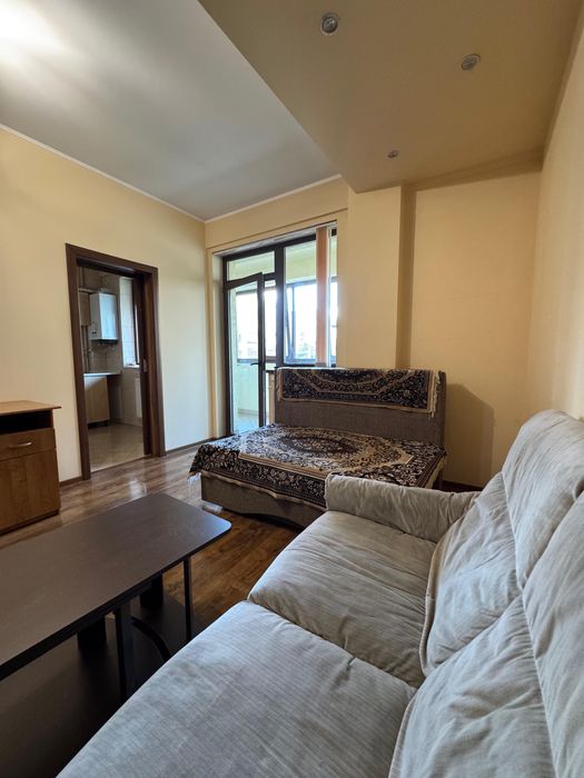 Apartament de închiriat