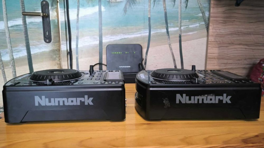 2бр. Numark NDX500 + куфар Magma