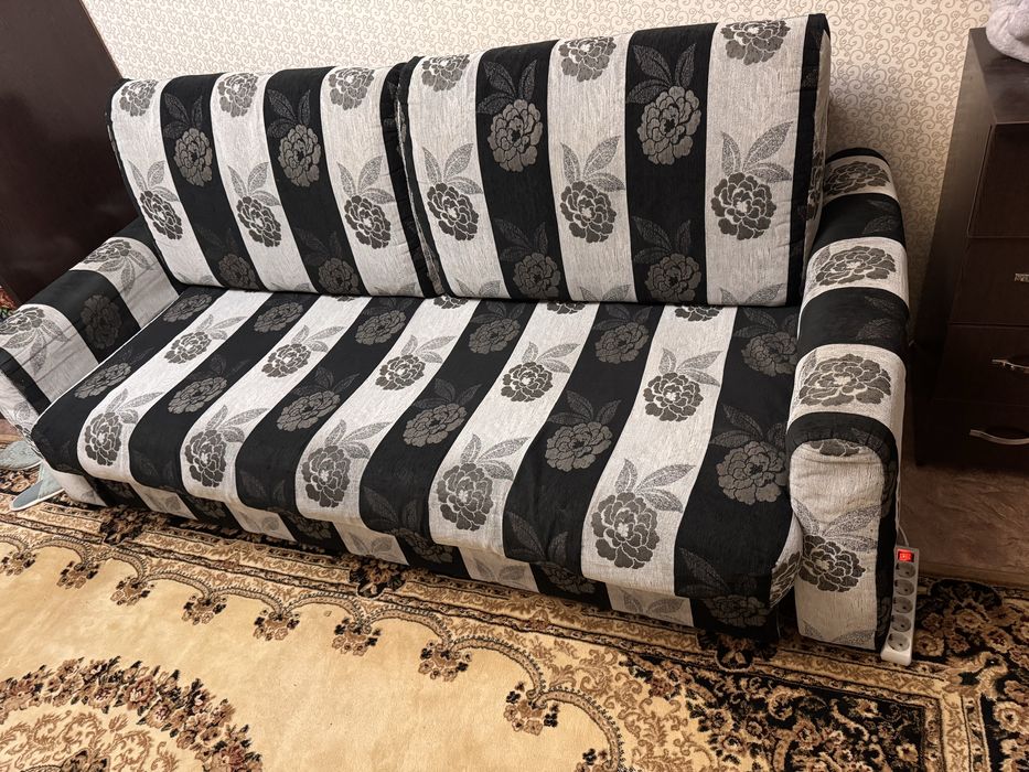 Диван для гостинной