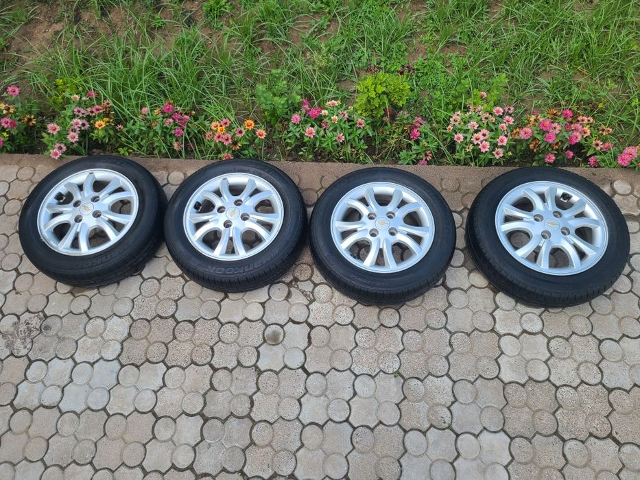 Sotiladi Spark diska balon r14