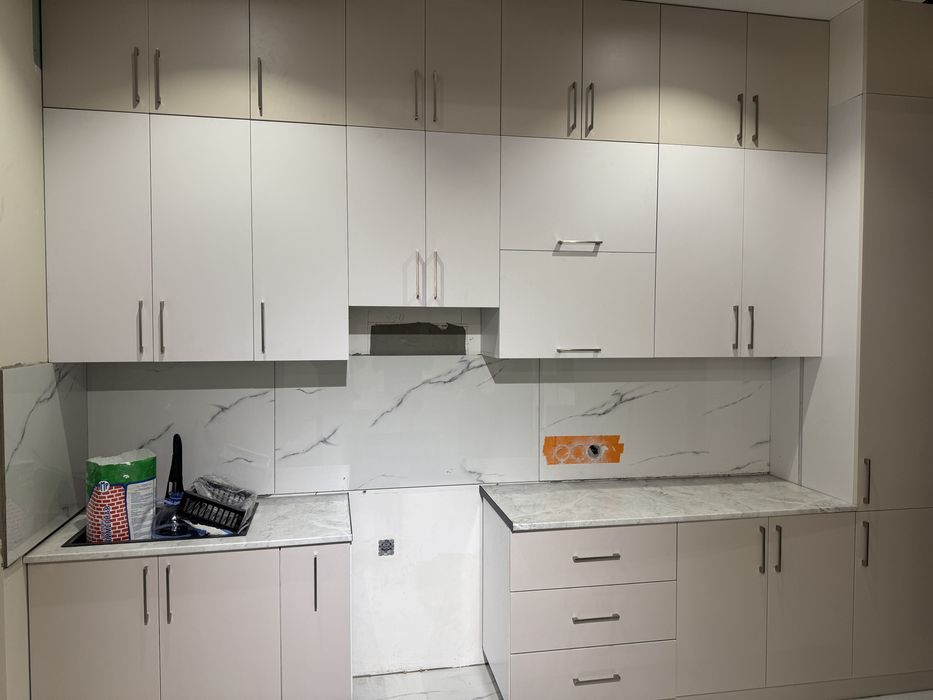 Kuxunniy mebellar zakaz