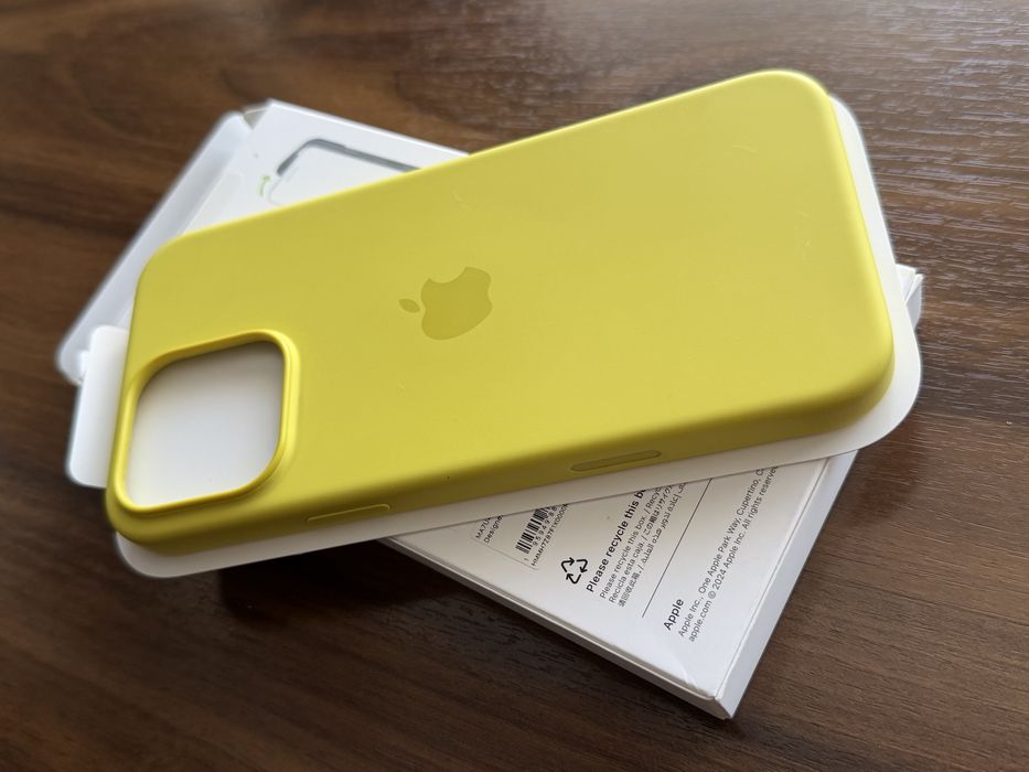 Husa Apple iPhone 16 Pro Max - Star Fruit