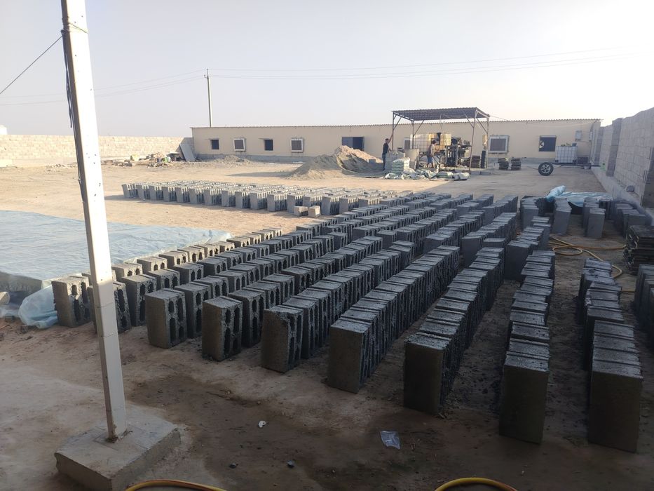 Таййор база безнеслари билан