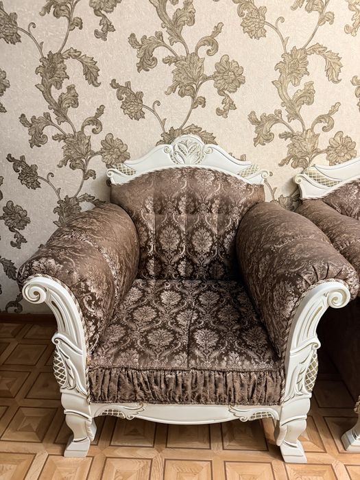 Диван и 2 кресла