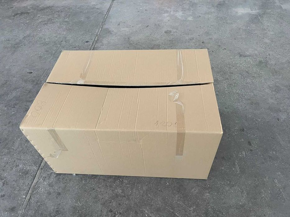 Продават се нови картонени кутии