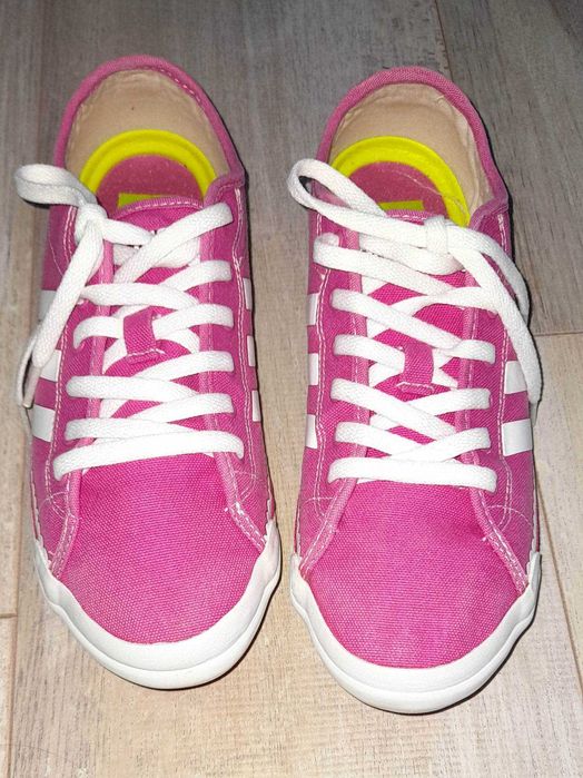 Юношески кецове Adidas 37 номер