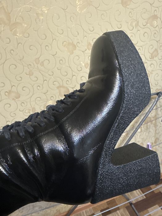 Ботинки женские лаковые