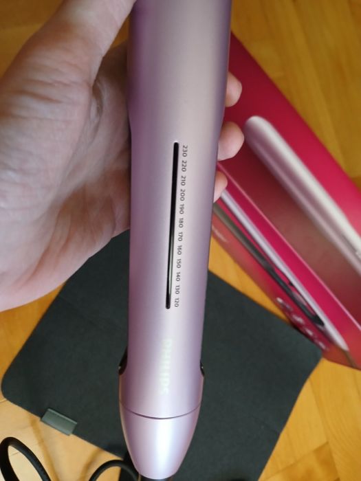 Преса за коса Philips, с 2г. гаранция