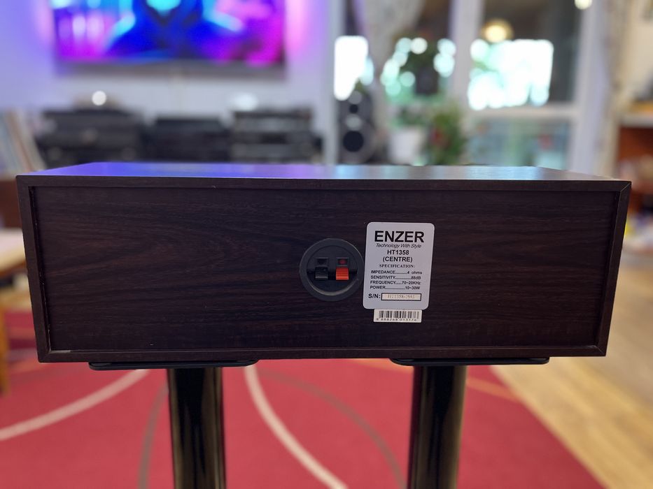 2 sateliti + centru  pentru sisteme home cinema