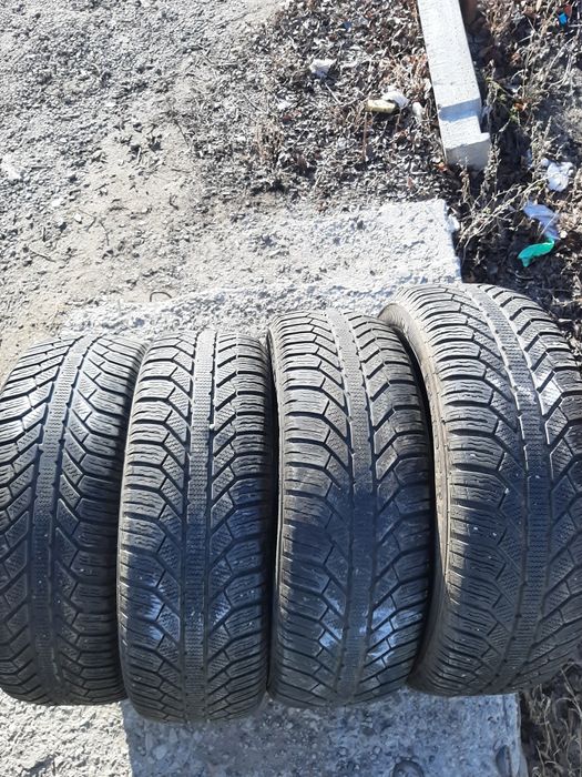 Продам шины 195/60/15 семпирит