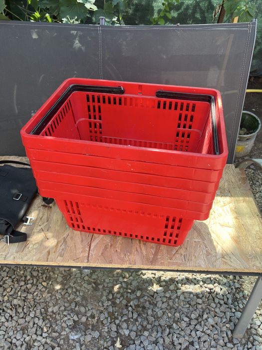 Cosuri de plastic pentru cumparaturi