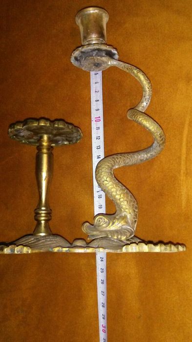 Sfesnic vechi pt 2 lumanari din alama