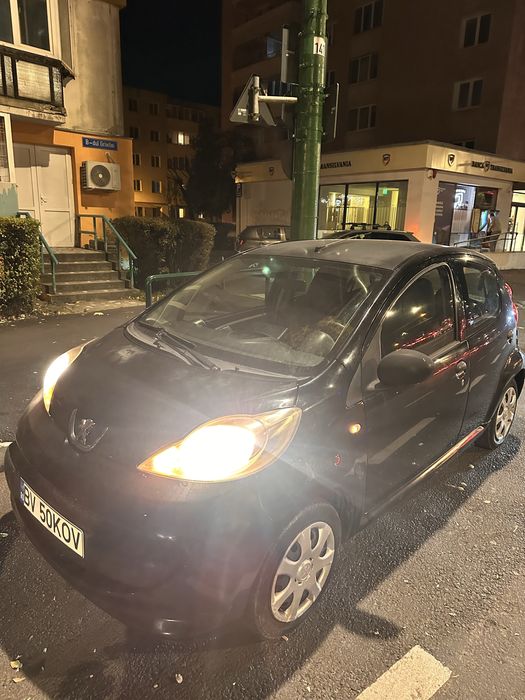 Vand/inchiriez Peugeot 107 1.0 benzina