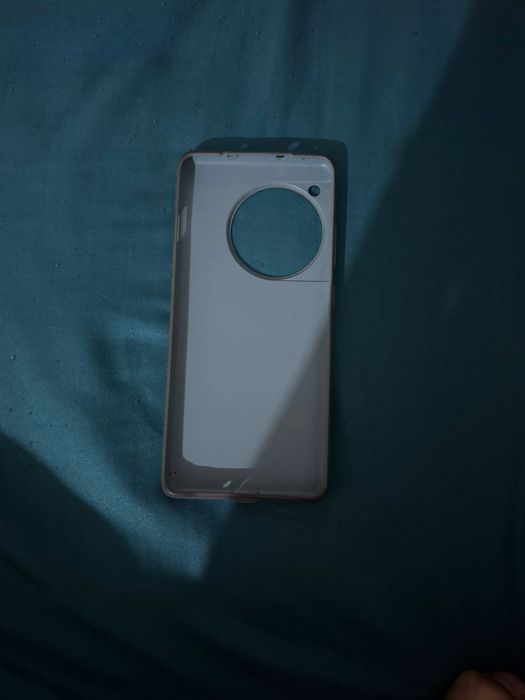 OnePlus 12r в идеальном состояни