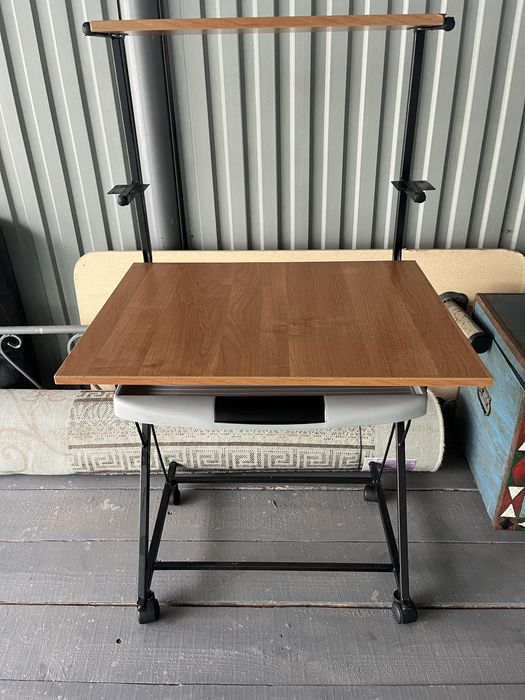 Шкаф для компюьтера