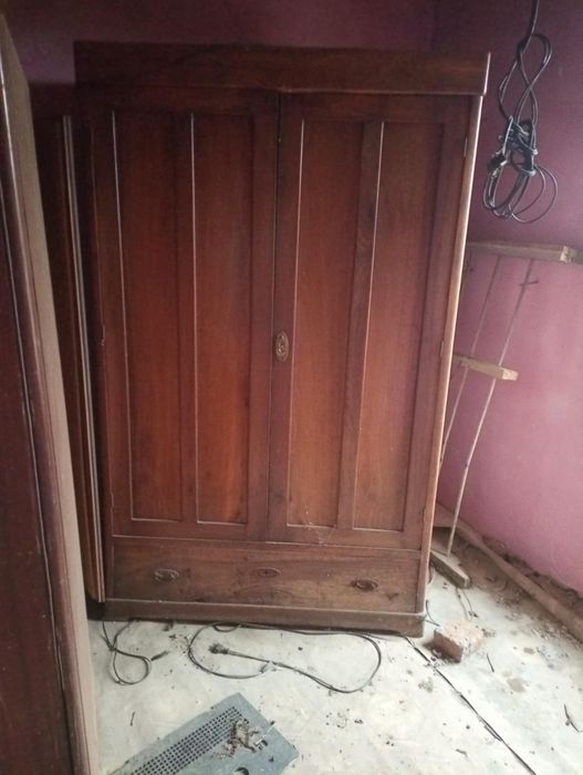 Старинен гардероб