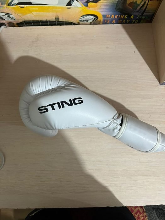 World Boxing перчатки
