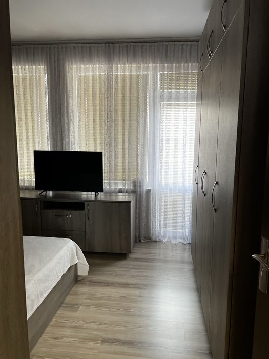 Продава се Тристаен апартамент в Добрич, Център - 110 кв.м за 1020 €/кв.м - Снимка #10