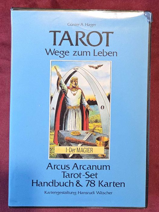 Таро комплект Arcus Arcanum + отделна книга Der Lombardische Tarot
